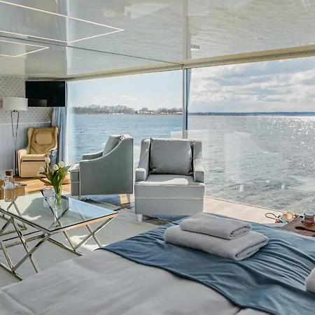 Ht Houseboats - Na Wodzie - Sauna, Motorowka, Rowerki Wodne Апартаменты