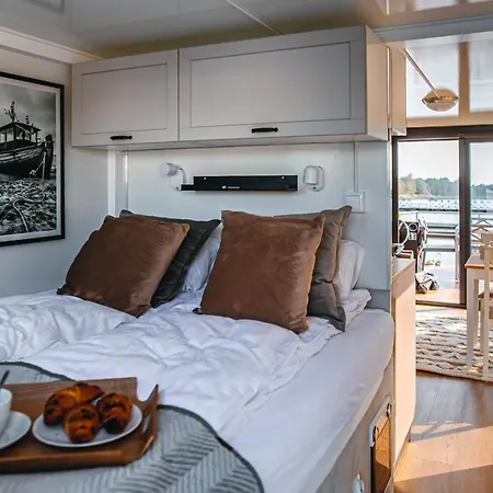 公寓 Ht Houseboats - Na Wodzie - Sauna, View 梅尔诺