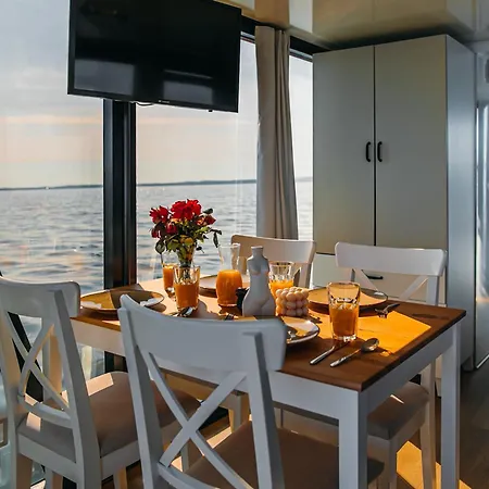 公寓 Ht Houseboats - Na Wodzie - Sauna, View 梅尔诺