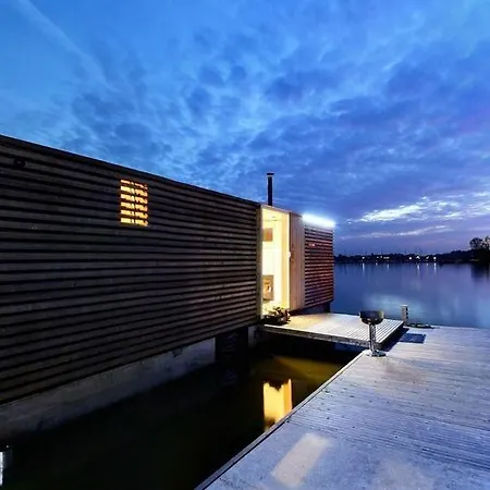 Ht Houseboats - Na Wodzie - Sauna, View アパート *