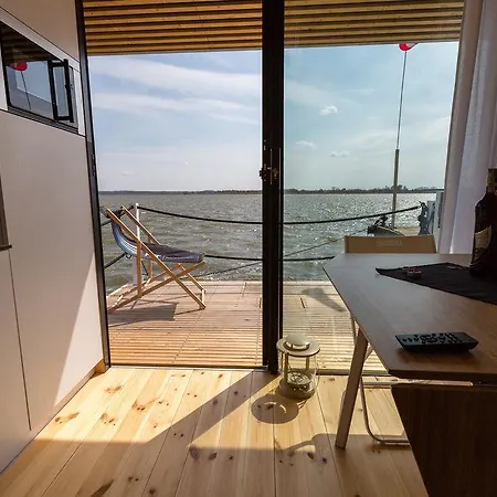 アパート Ht Houseboats - Na Wodzie - Sauna, View ミエルノ